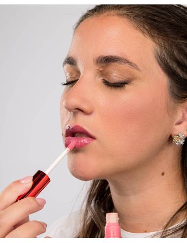 Gloss Amira Nolea